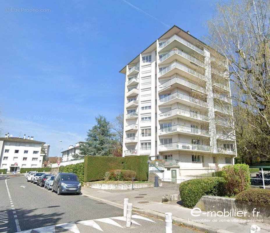 Parking à ANNECY-LE-VIEUX