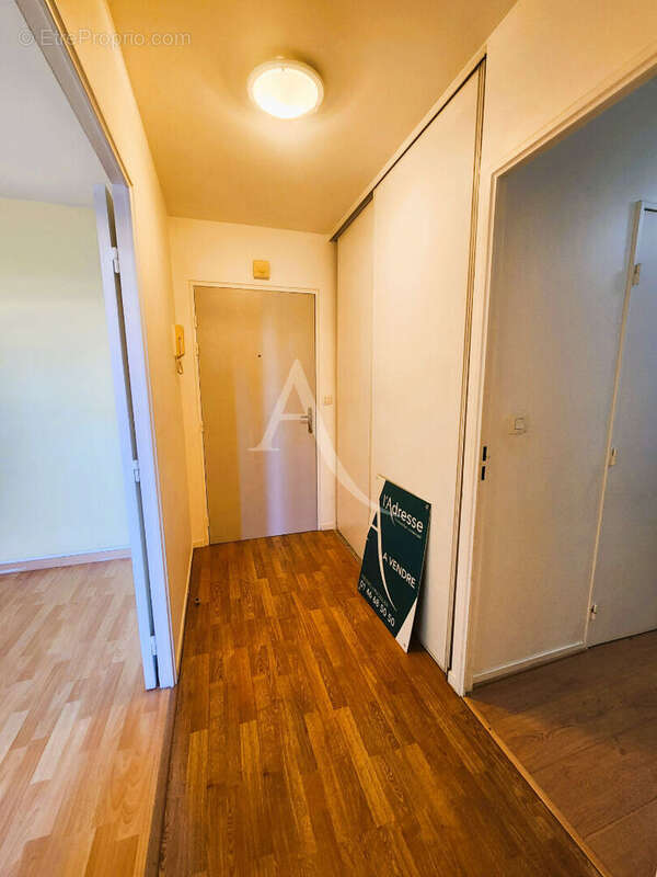 Appartement à FRESNES