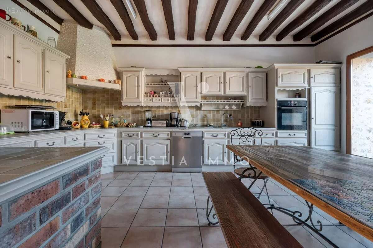 Ancien Corps de ferme du XVIIe – 402 m² – Fort potentiel à 13 min de Rambouillet - photo 8