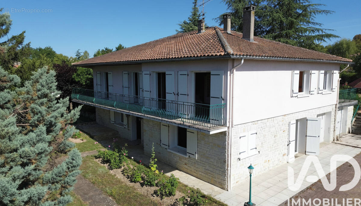Photo 1 - Maison à MORNAC