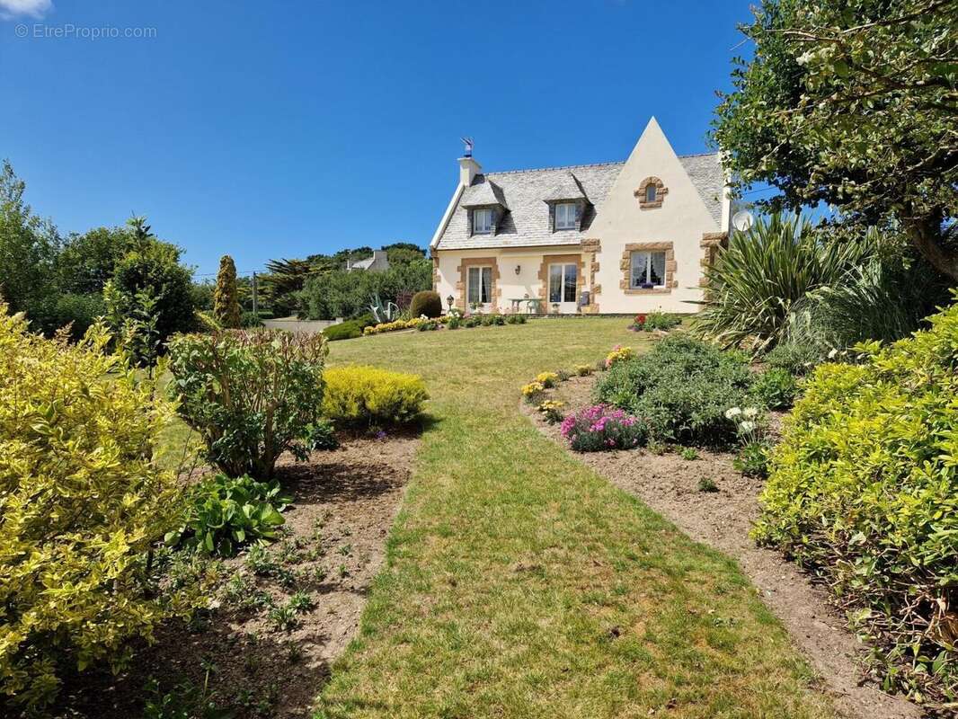 Photo 2 - Maison à PLOUGOULM