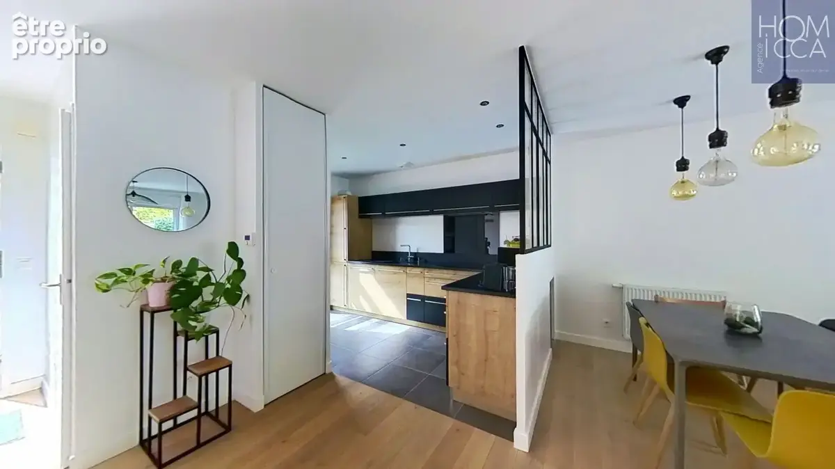 69410 champagne-au-mont-d'or - centre - appartement t3 duplex type maison de ville +garage+ parking - photo 2