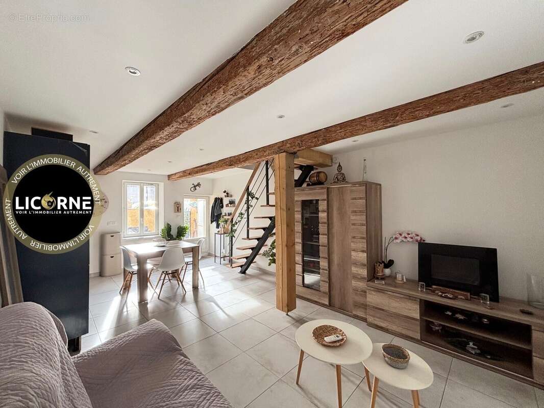 Maison à SAINT-VICTORET