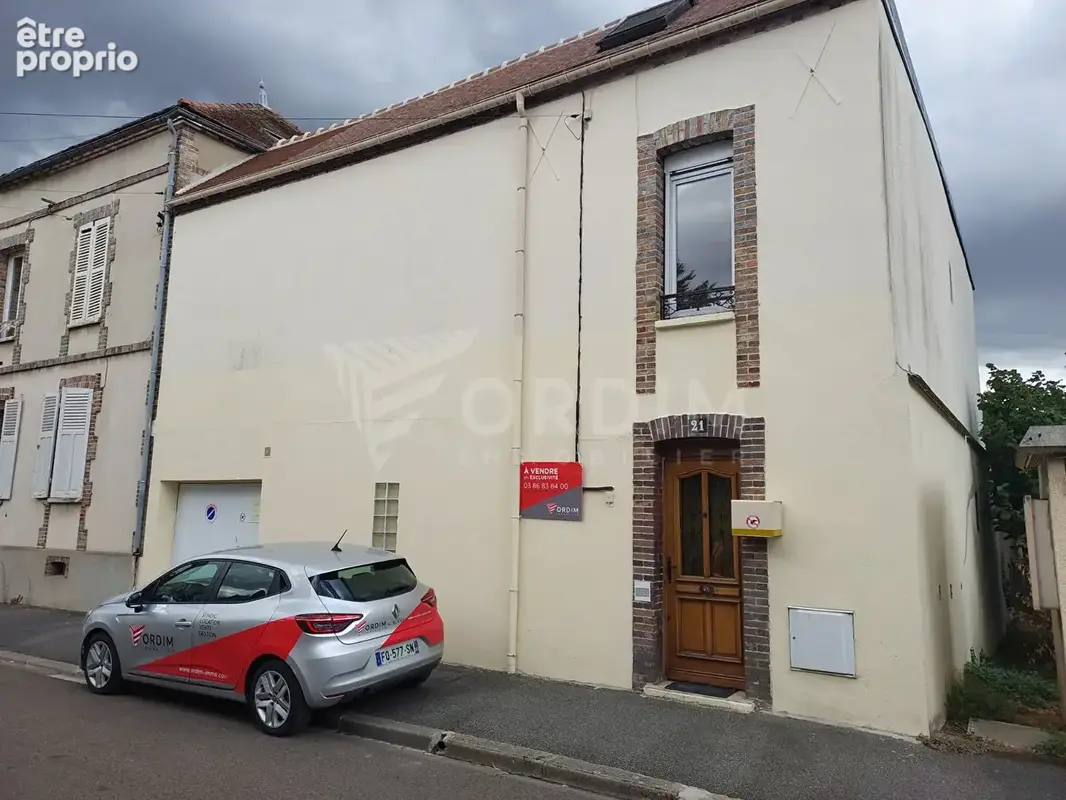 Maison centre ville de SENS avec garage. - photo 15