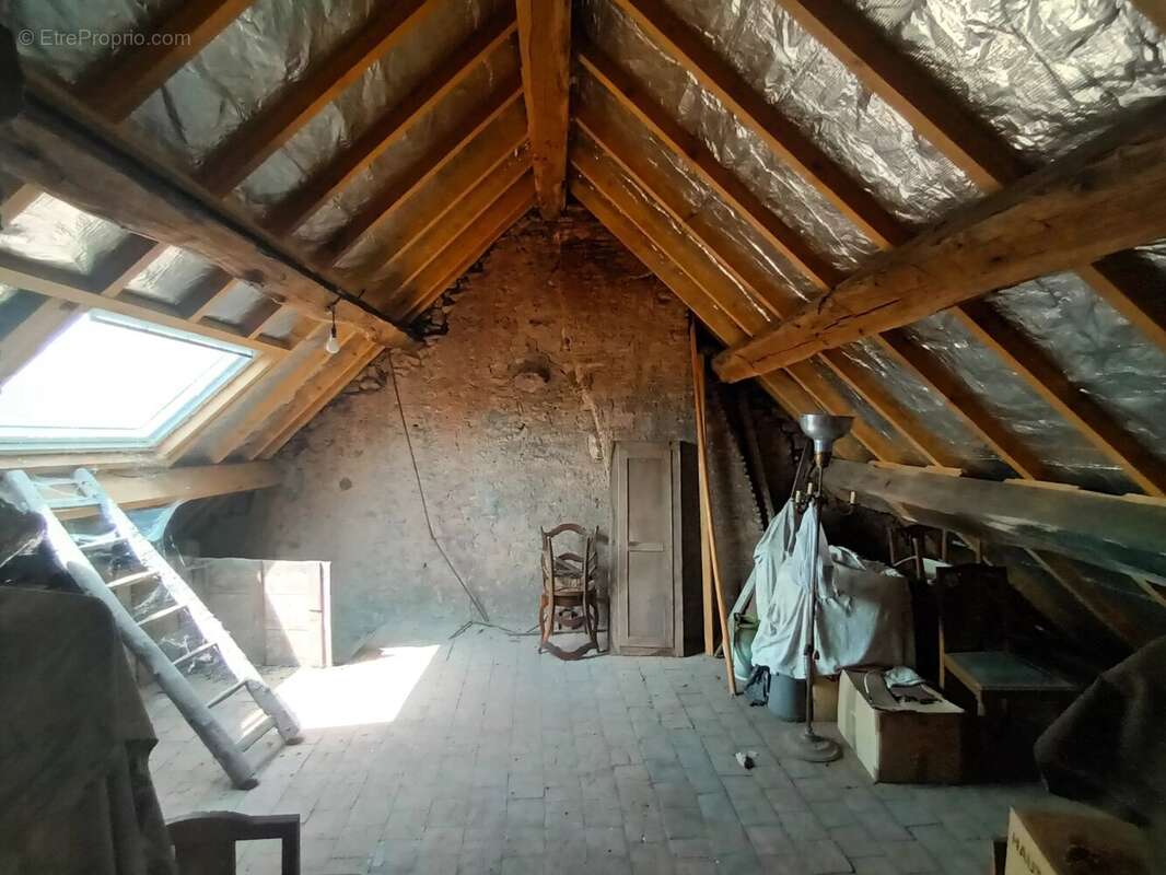 Maison 94 m² à Montcenis  - photo 13