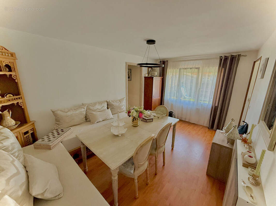 Maison à GOUSSAINVILLE