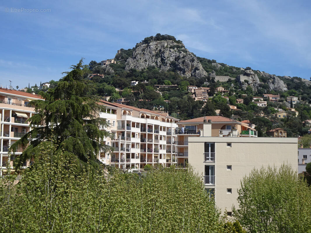 Appartement à HYERES