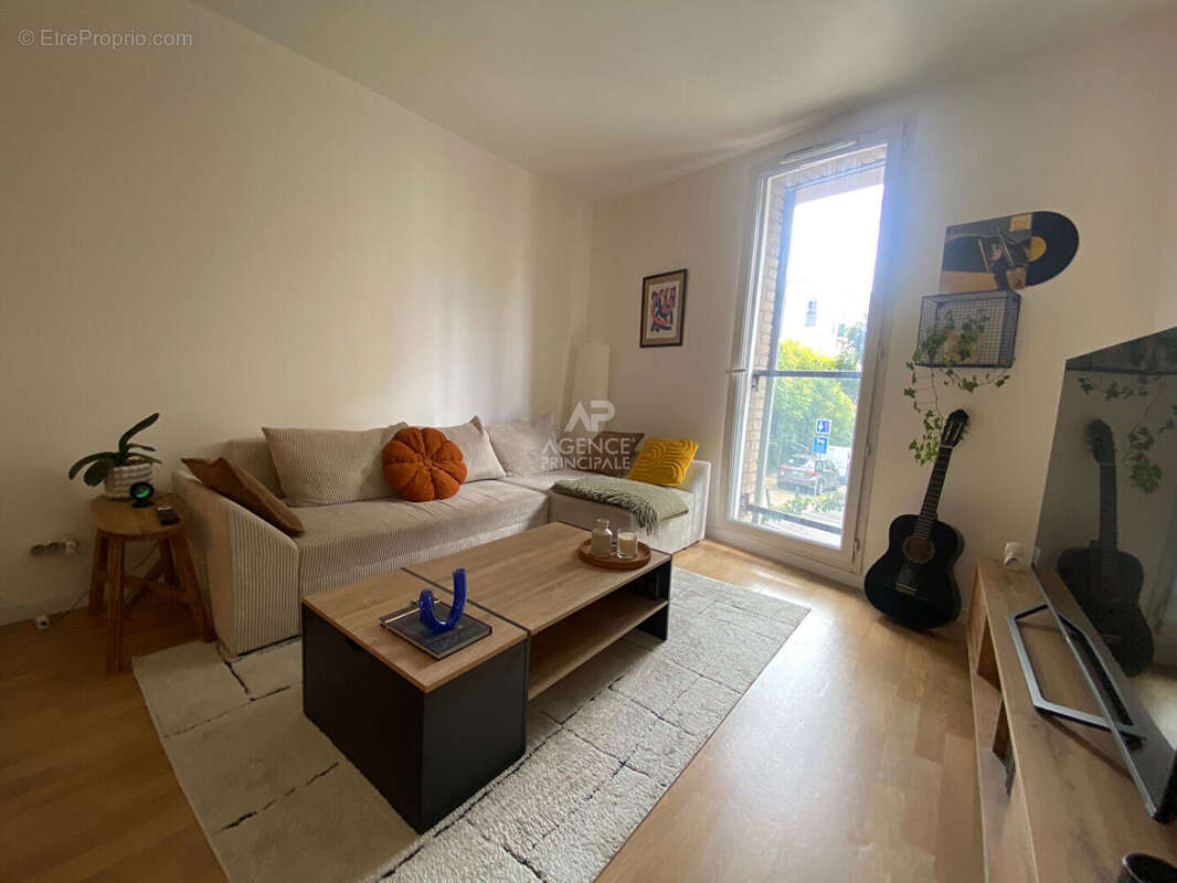 Appartement à NANTERRE