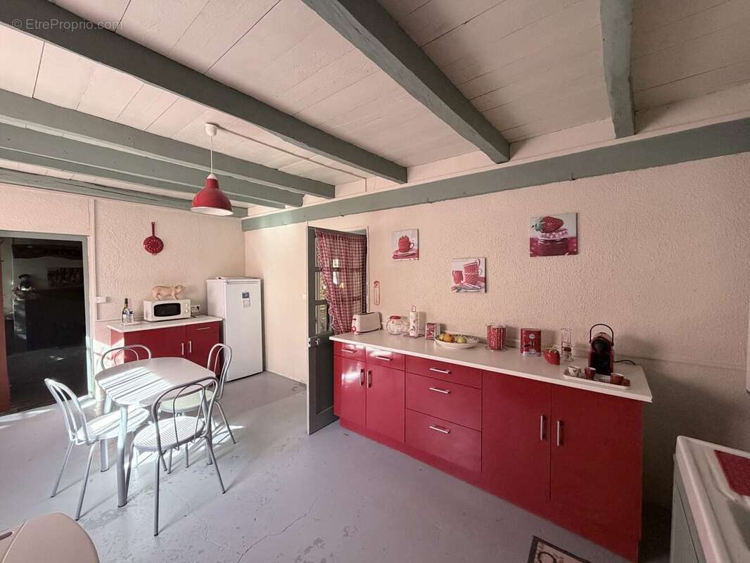 Maison à LONGEPIERRE