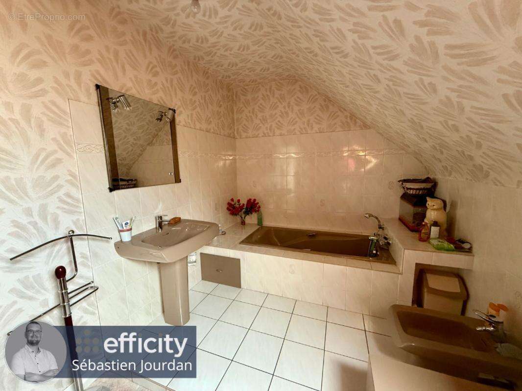 Maison à VILDE-GUINGALAN