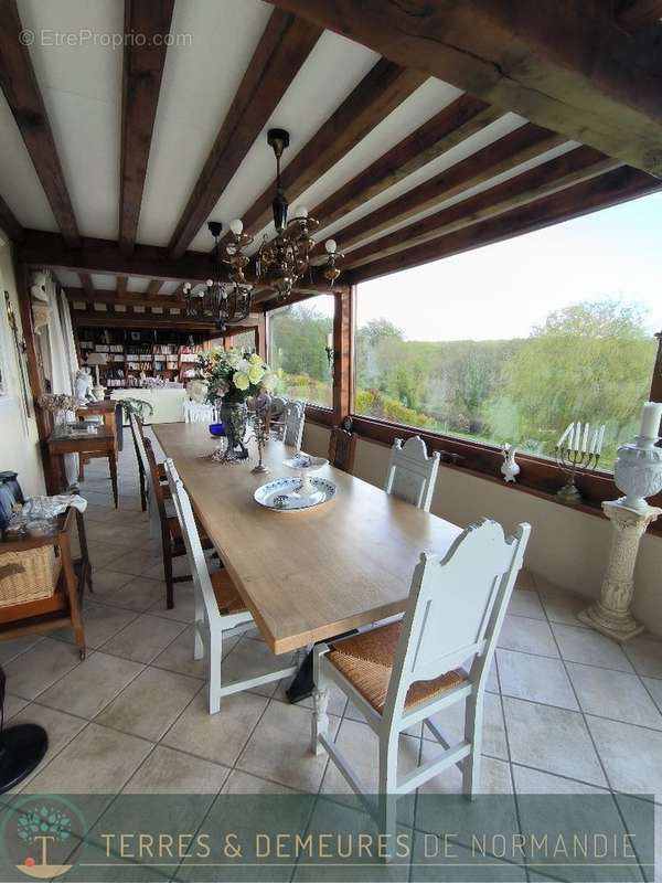 Maison à PONT-L&#039;EVEQUE