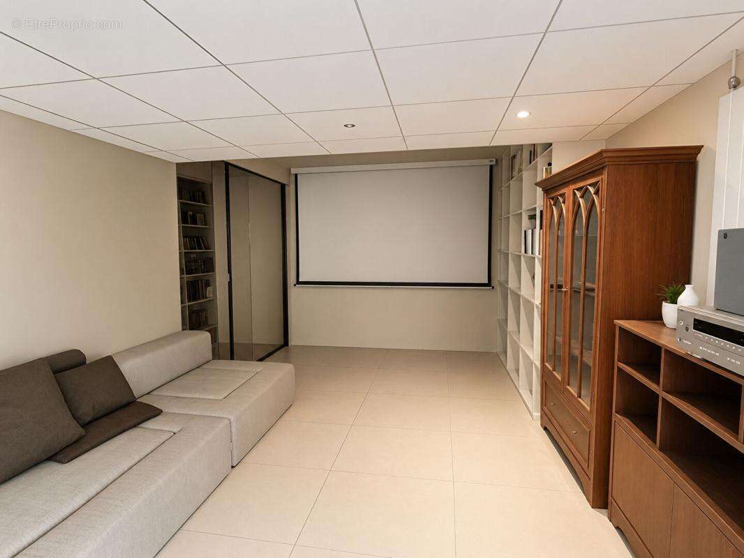 Villa 5 chambres, piscine et sauna, garage 2 voitures - photo 12
