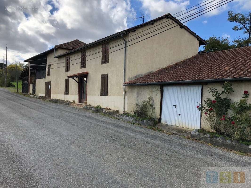 Maison à CASTELNAU-MAGNOAC