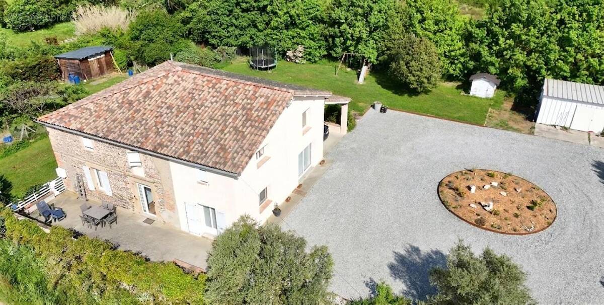 Maison à BESSENS