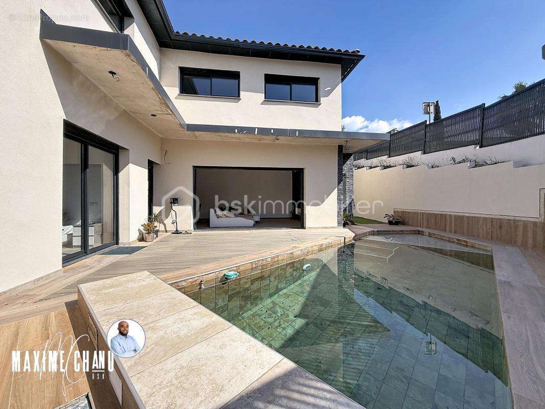Maison contemporaine 5 pièces avec piscine et garage à BELARGA - photo 2