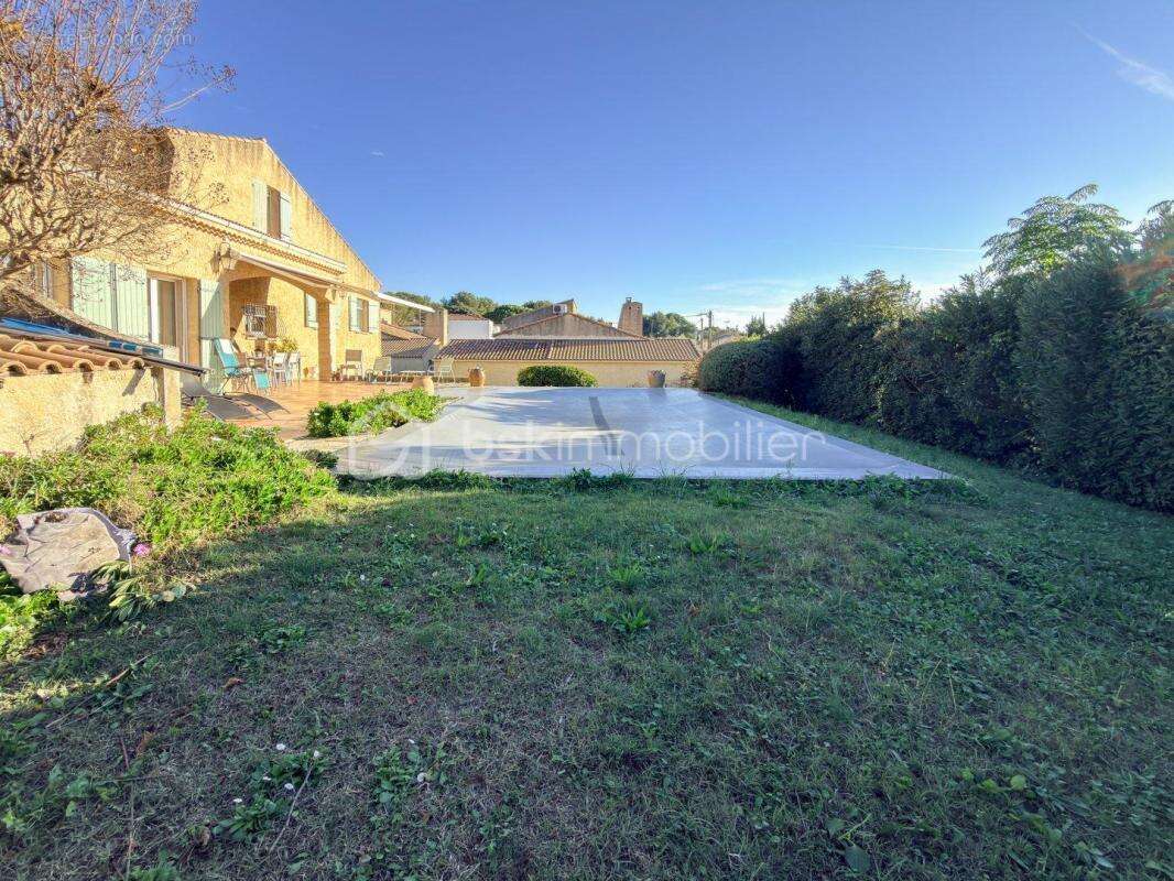 Maison à SAINT-CHAMAS