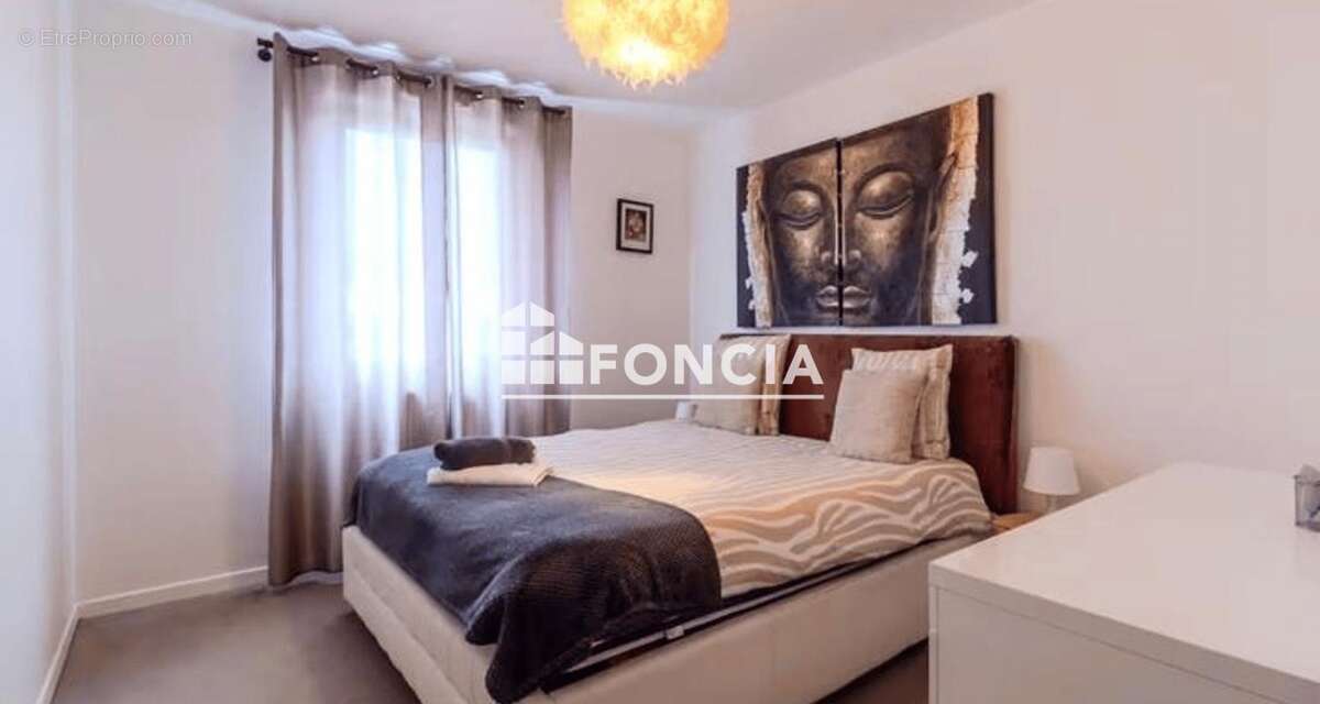 Appartement à FRESNES