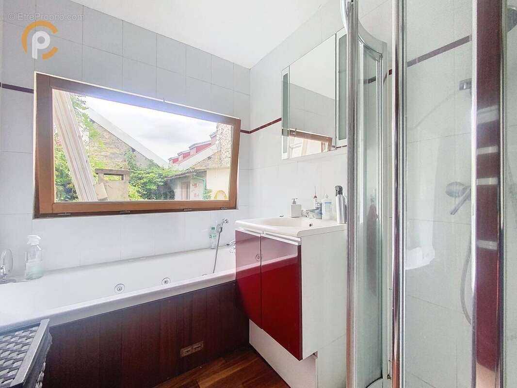 Maison à IVRY-SUR-SEINE