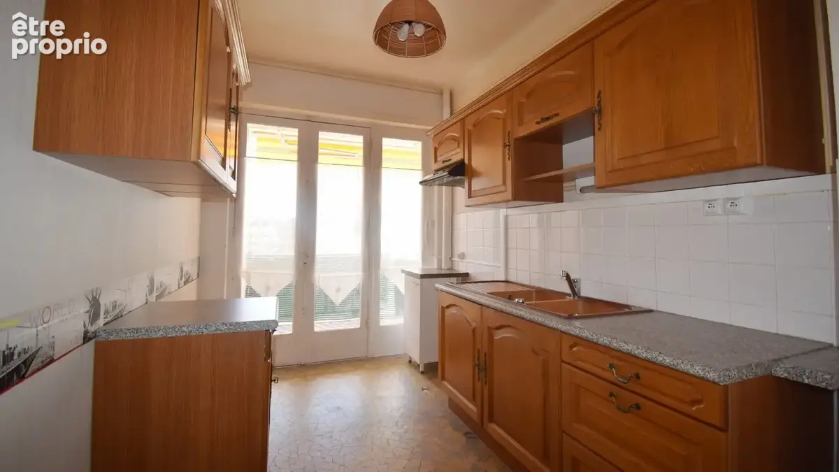 Vente appartement T2 en hypercentre de Vichy avec terrasse - photo 5