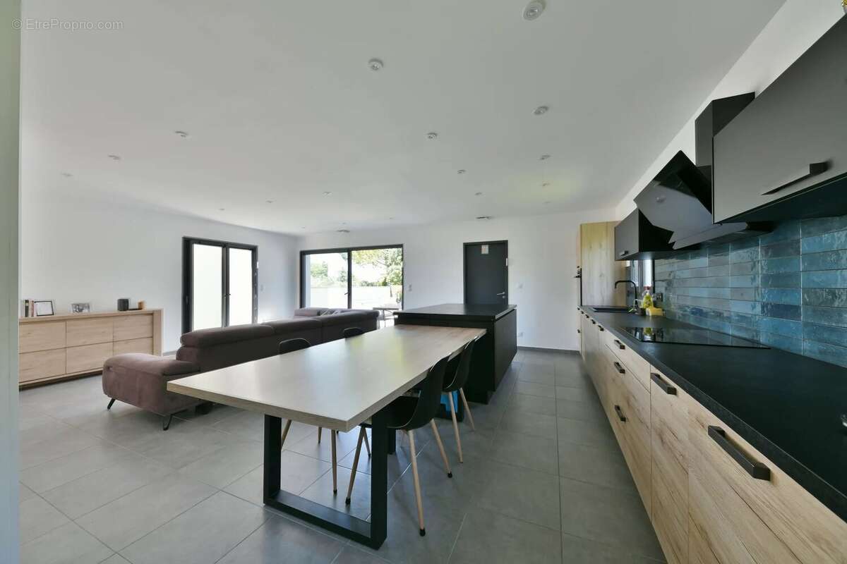 Maison à UZES