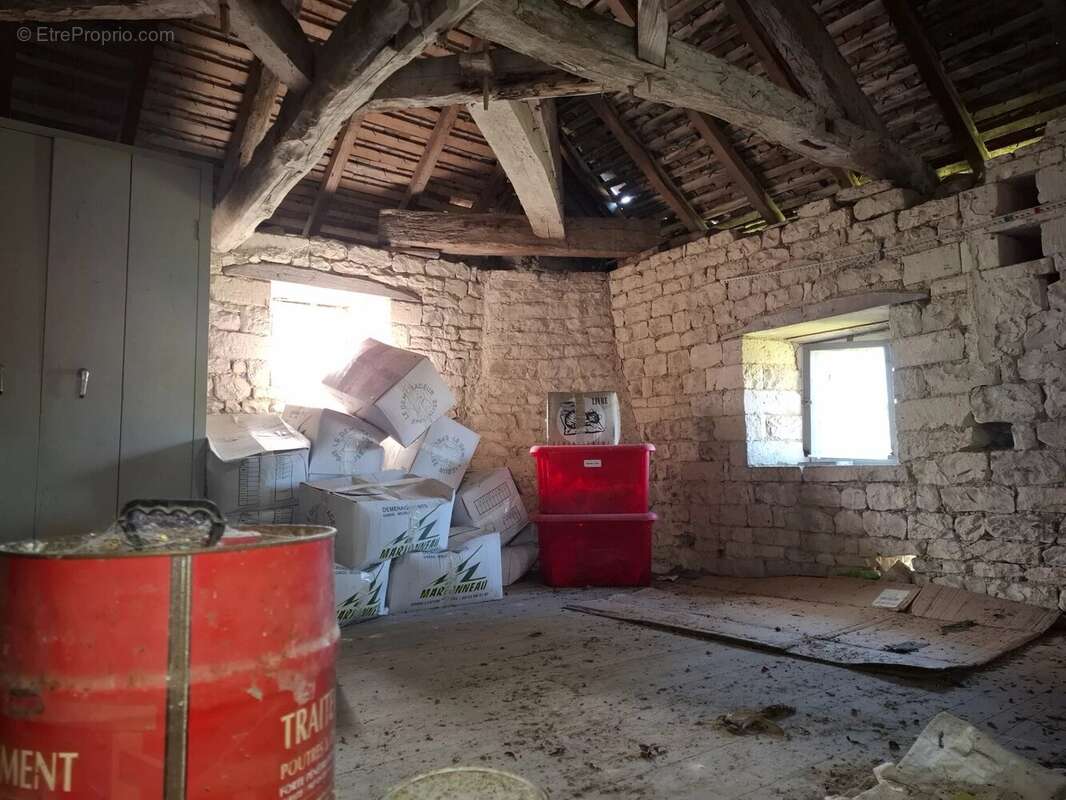 Maison à CHEF-BOUTONNE