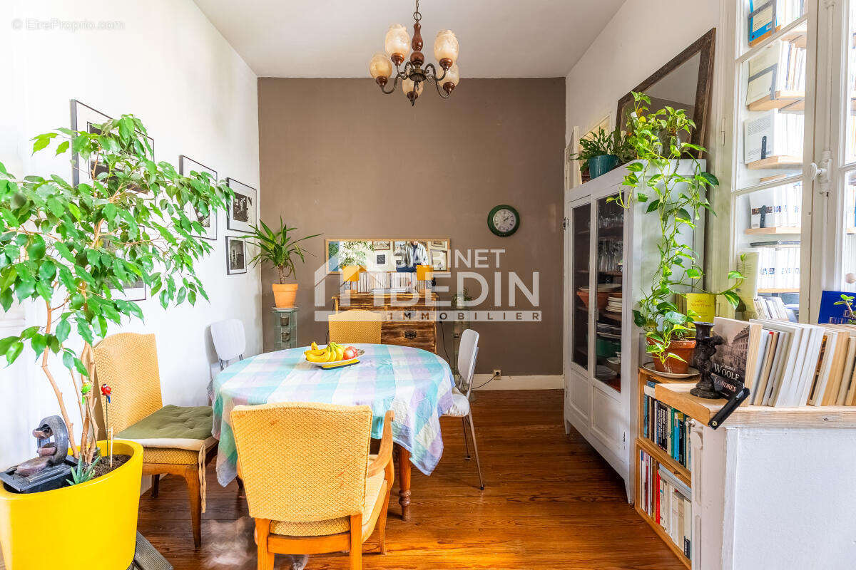 Appartement à BORDEAUX