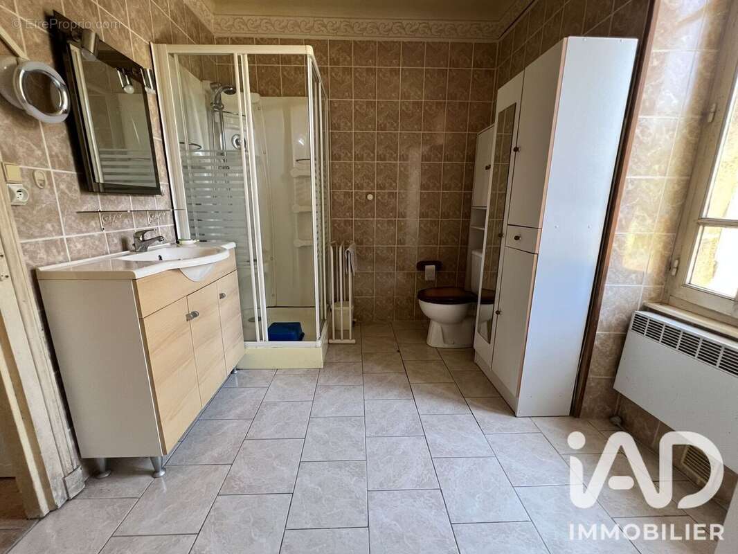 Maison 43 m² à Buxieres-Les-Mines  - photo 9