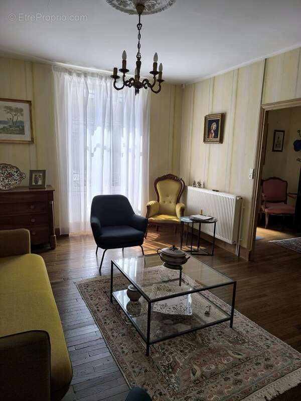 Maison à SAUZE-VAUSSAIS