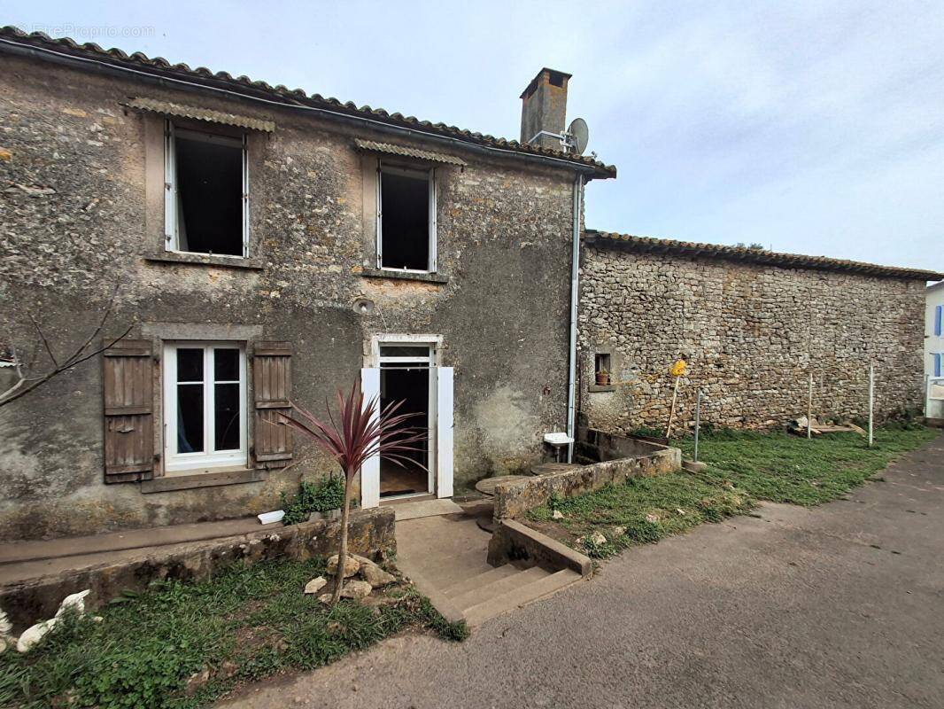 Maison à CEZAIS