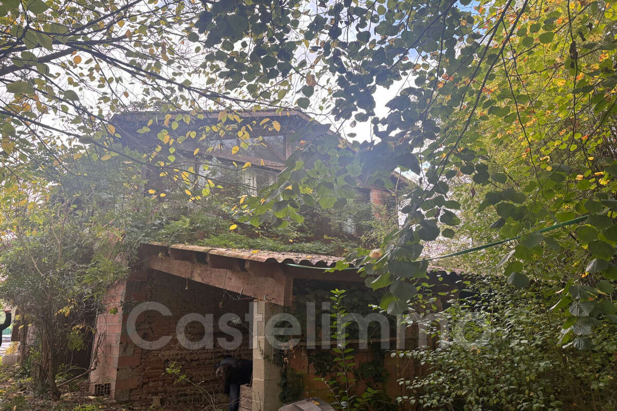 Maison à SAINT-NICOLAS-DE-LA-GRAVE