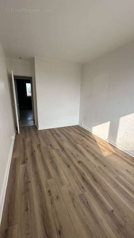 Appartement à CORBEIL-ESSONNES