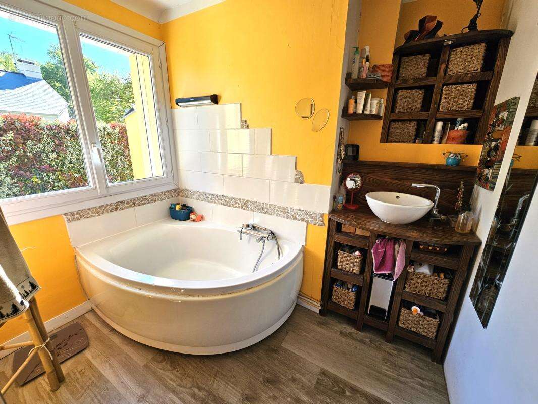 Maison à LA CHAPELLE-SUR-ERDRE