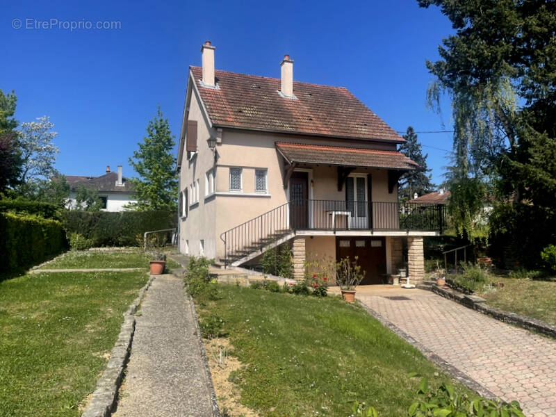 Maison à TOURNUS