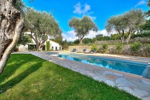 Maison à MOUGINS
