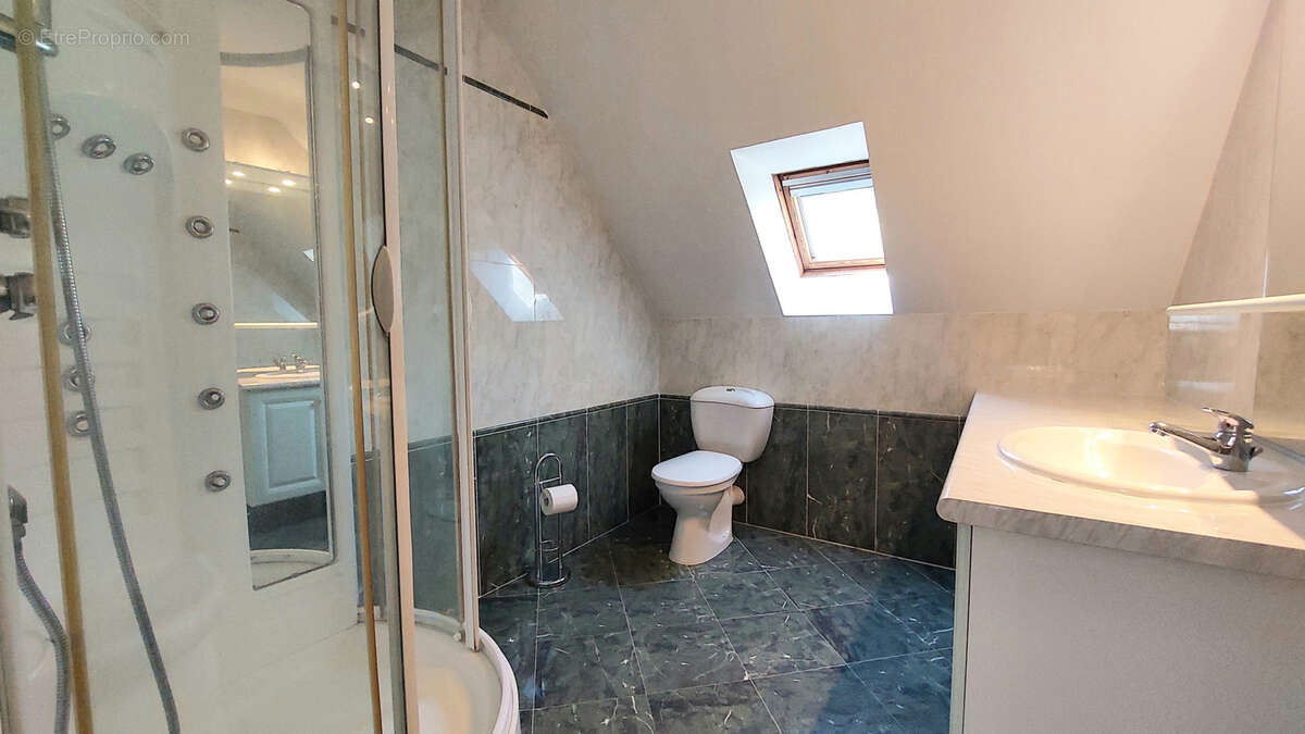 Maison à PONT-SUR-YONNE