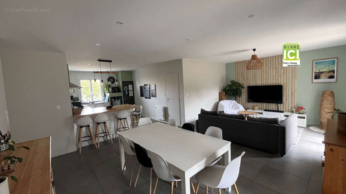 Maison plain pied centre la chapelle basse mer 3 chambres et 1 bureau - photo 5