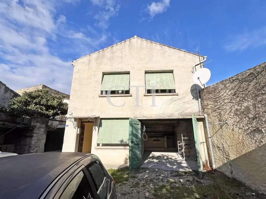 Maison à VAISON-LA-ROMAINE