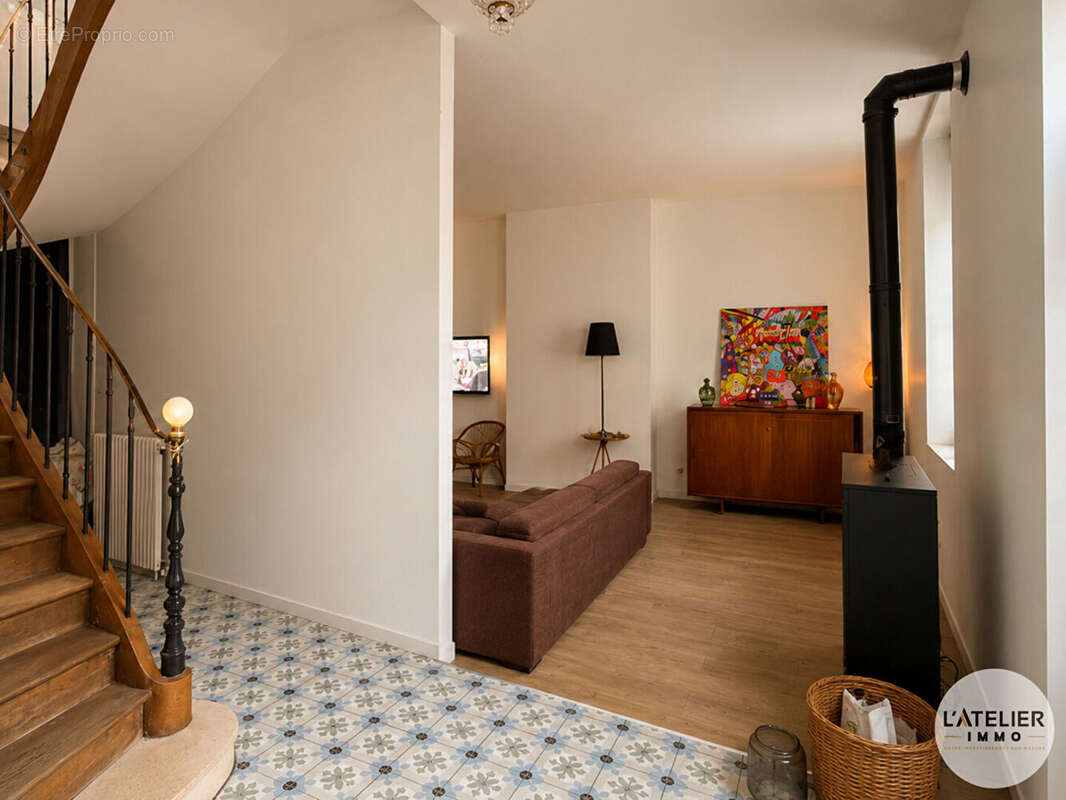 Maison à AVENAY-VAL-D'OR