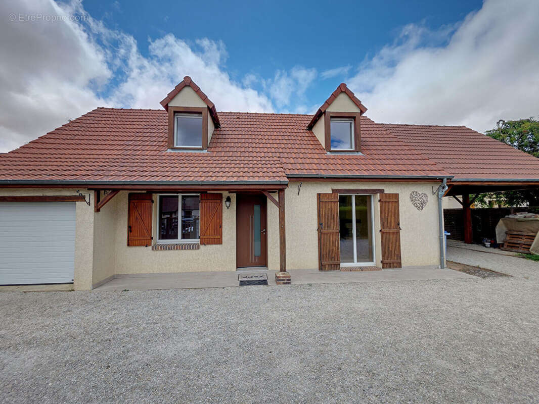 Maison Familiale 4 chambres 10 mn MAINTENON Village de charme - photo 14