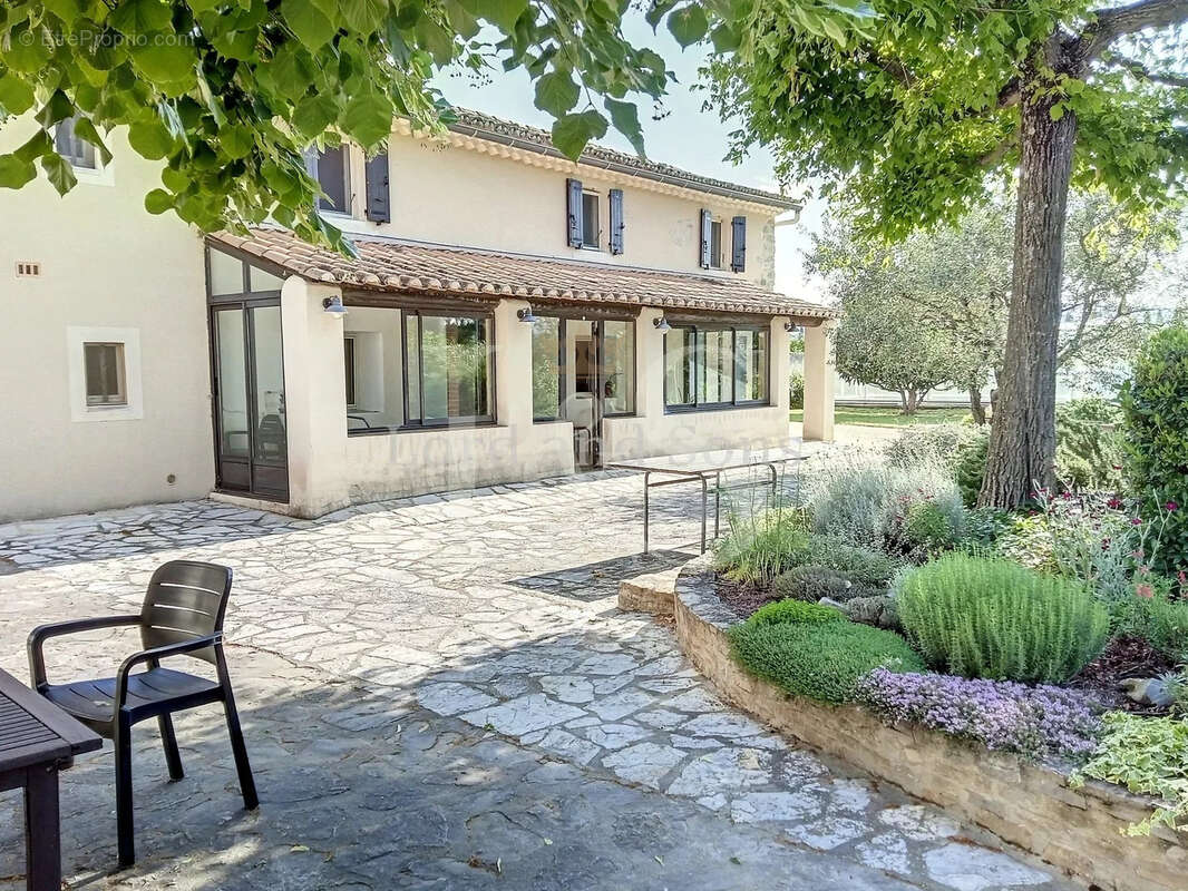 Maison à VAISON-LA-ROMAINE