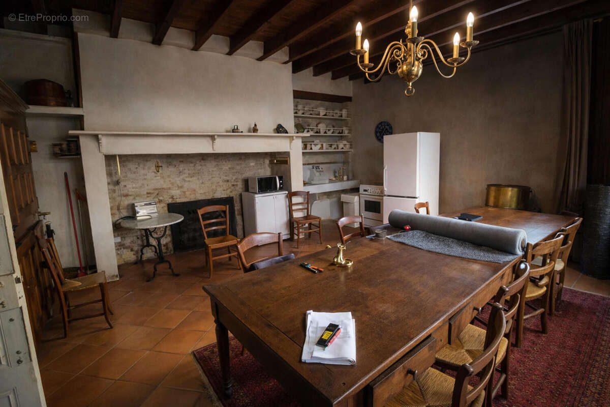 93175f2a-ba2c-439a-bd40-43f1b637bf99 - Maison à CAHORS