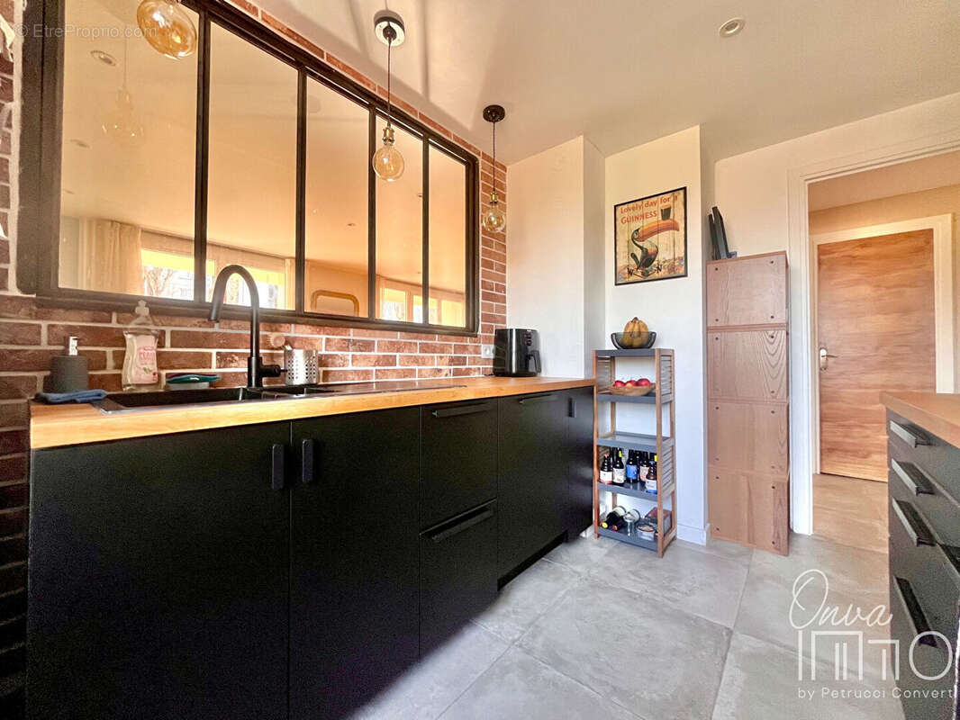 Appartement à FONTAINES-SUR-SAONE