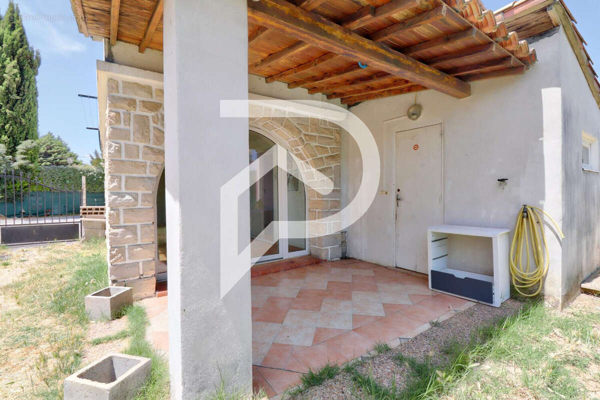 Appartement à VINON-SUR-VERDON