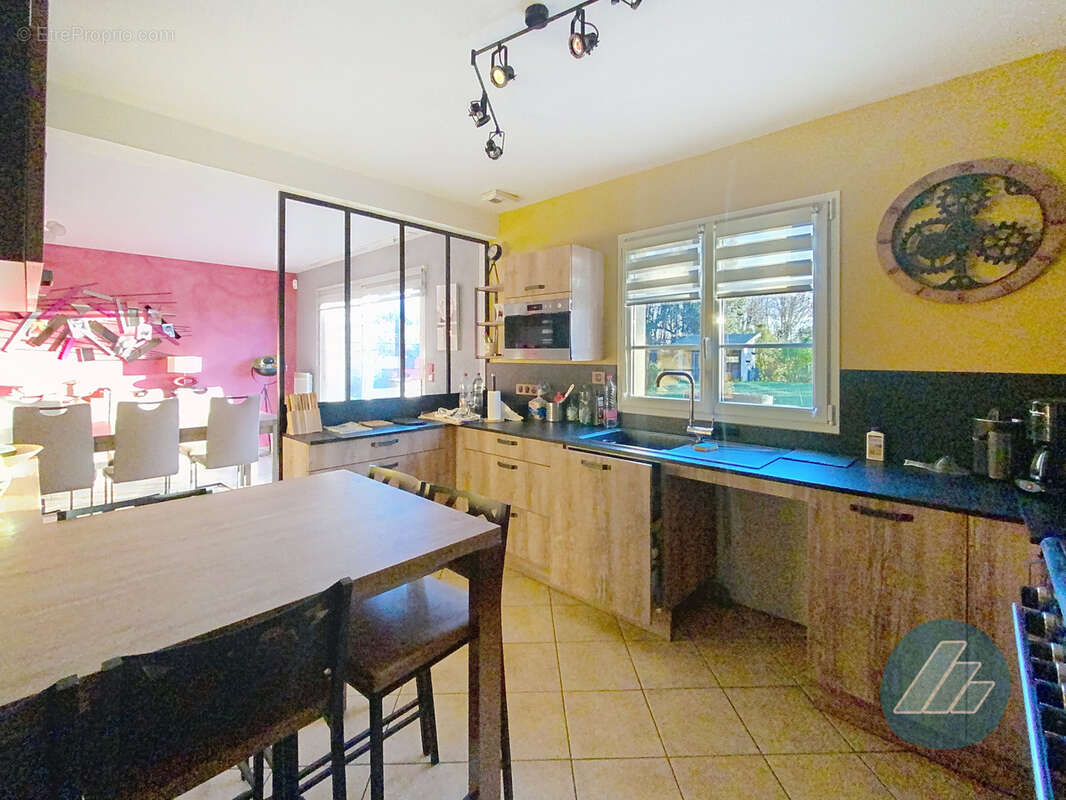 Maison à TOURS-EN-VIMEU