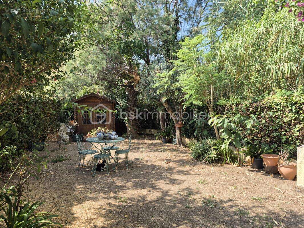 Maison à CARQUEIRANNE