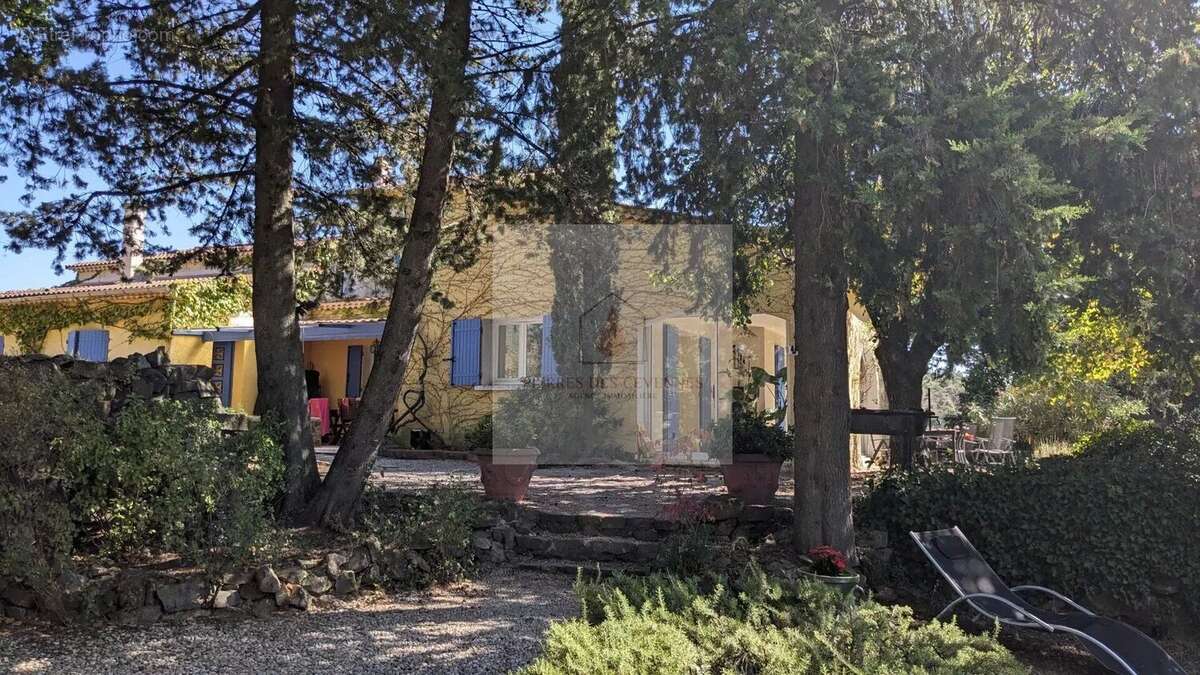 Maison à SAINT-JEAN-DU-PIN