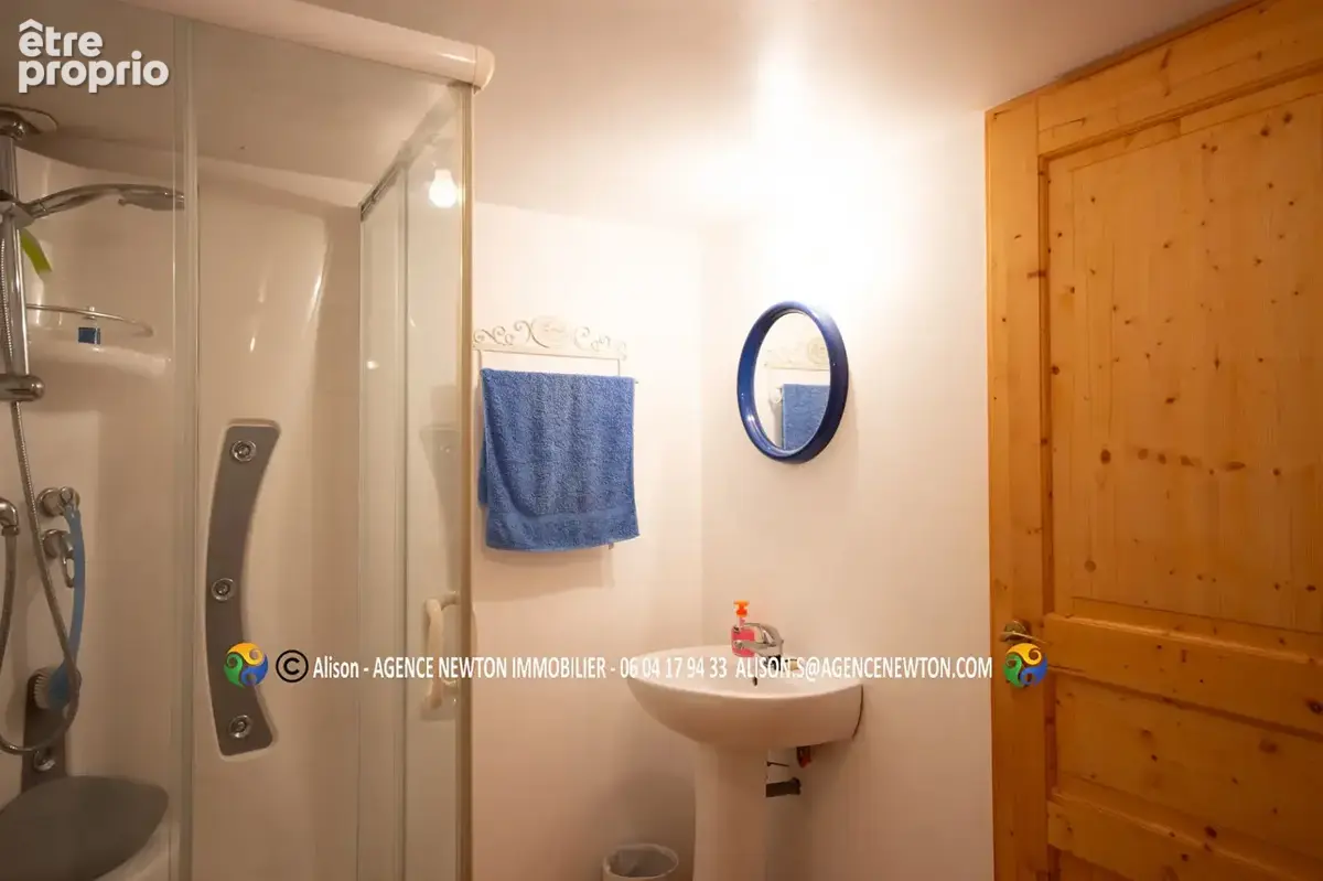 SOUS-COMPROMIS - ILLE ET VILAINE, BRETAGNE, près de Saint-James, maison de campagne individuelle de 3 chambres, écuries, 8340m2  - photo 9