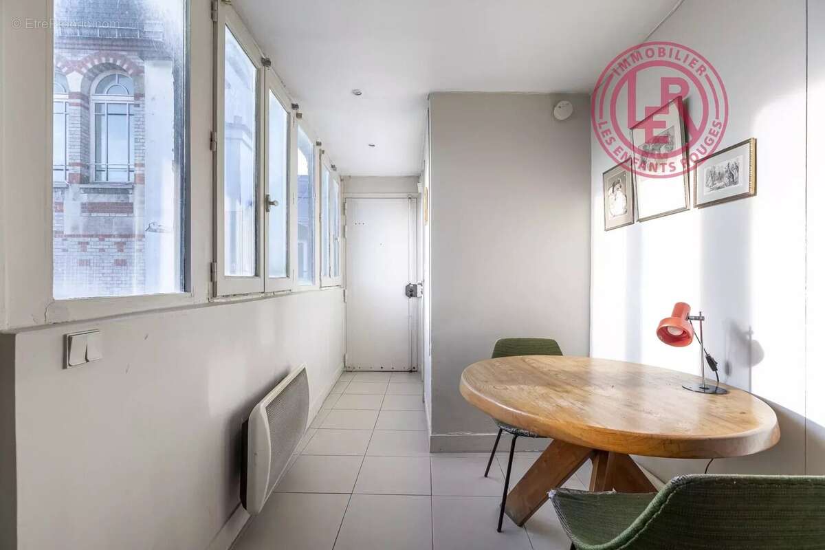 Appartement à PARIS-3E