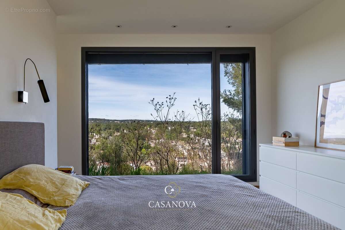 Villa contemporaine de plain-pied avec piscine et grand terrain à Castelnau-le-Lez - photo 17