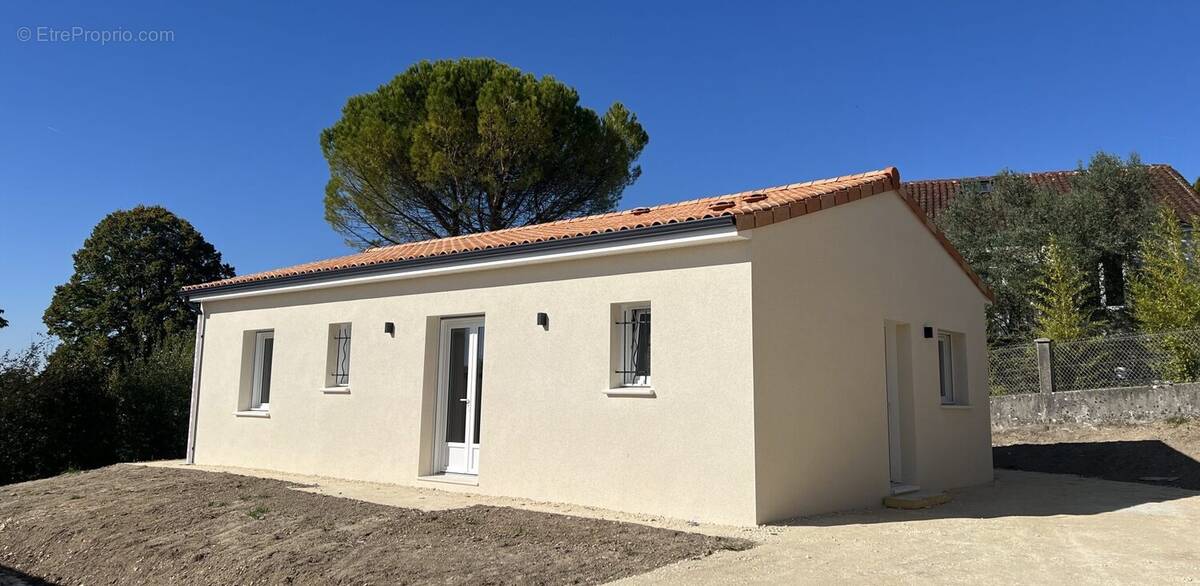 Maison à CHASSENEUIL-SUR-BONNIEURE